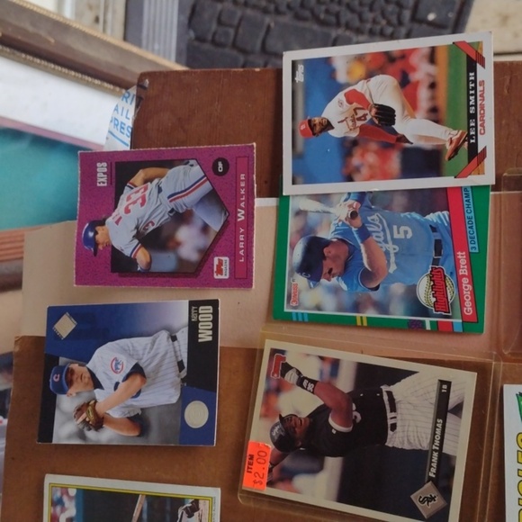 Assorted Baseball Trading Cards Collection - Picture 3 of 5